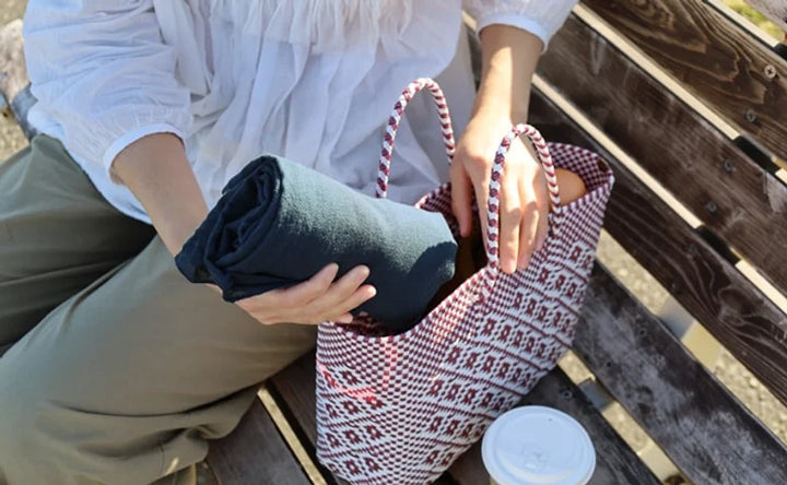 TSUTSU コットンスヌード – 多用途のマフラーと膝掛け