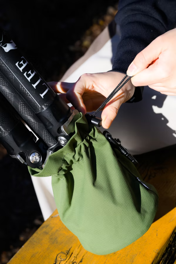 KANI Tripod Pochette  + Carabiner End Hook